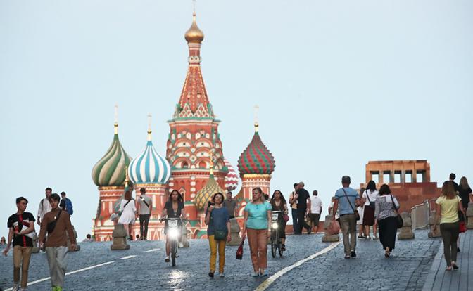 Социологи узнали, кому доверяют россияне