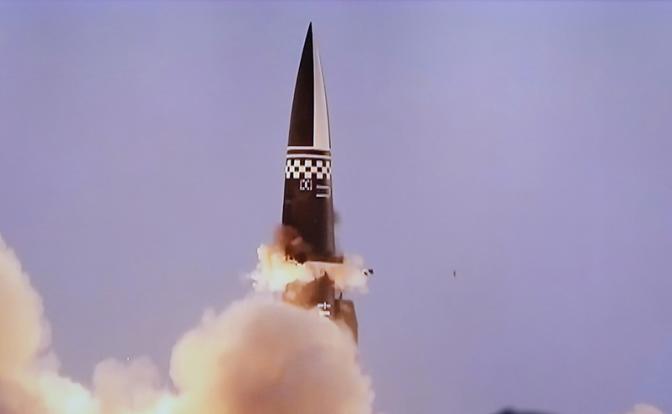 В Японии северокорейские запуски ракет назвали угрозой всему миру