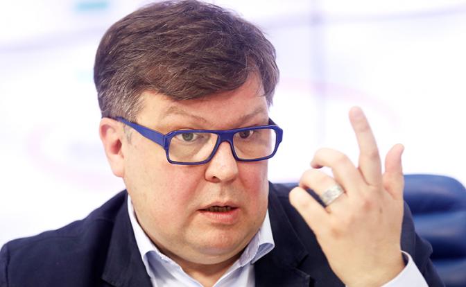 На фото: политолог Алексей Мартынов