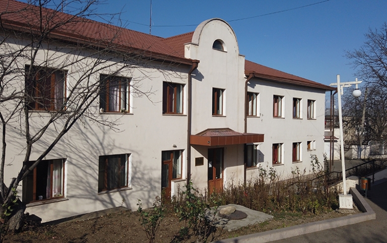 автора