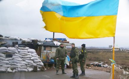 "Хоккеист" Лукашенко припечатает "юмориста" Зеленского к донбасскому борту