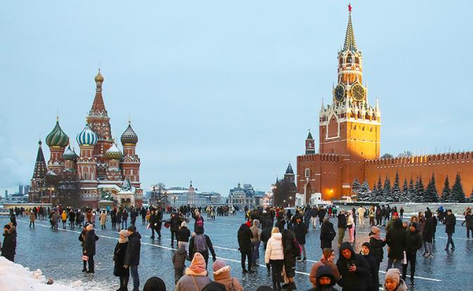 Кремль россиянам: сидите ровно, имя преемника Путина вам объявят, когда надо