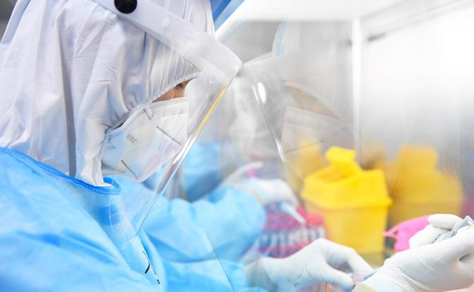 Пока Россия разводит руками, Китай объявил о создании панацеи от ковида