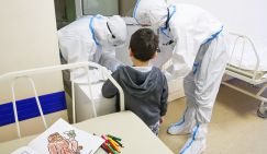 Зона смертельного риска: «Омикрон» переполнит детские больницы