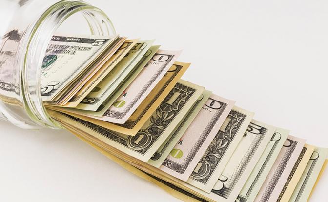 Курс доллара: Украина довлеет над рублем