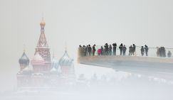 Лихое время президента Путина: Россия развивает добычу нефти, газа и похоронный  бизнес