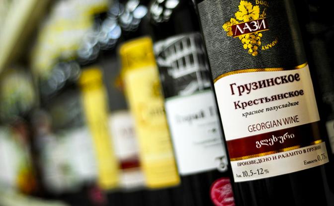«Это издевательство!»: Грузия не хочет поставлять в РФ «Чхавери» и «Киндзмараули»