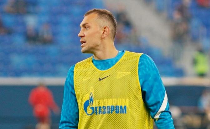 На фото: игрок Артем Дзюба