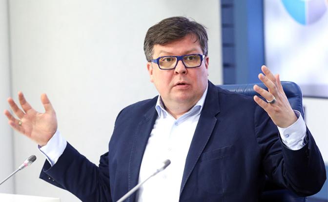 На фото: международный эксперт Алексей Мартынов.