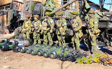 На фото: изъятая российскими десантниками иностранная военная техника.
