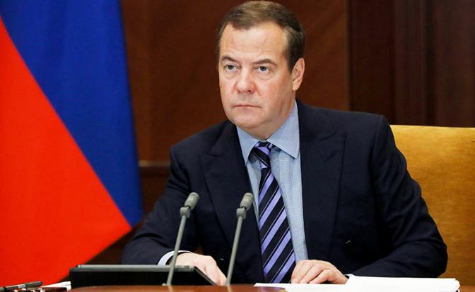 На фото: заместитель председателя Совета безопасности РФ Дмитрий Медведев.