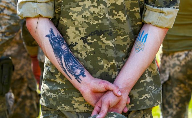 На Украине признали участие националистов в боях