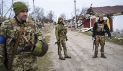 «Русские бегут»: «Секта свидетелей Чернобаевки» празднует перемогу под Киевом