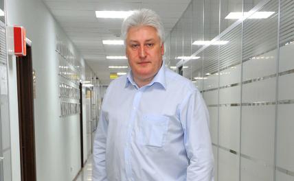 На фото: главный редактор журнала «Национальная оборона», директор Центра анализа мировой торговли оружием Игорь Коротченко.