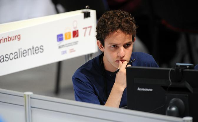 Россияне назвали самую лучшую работу