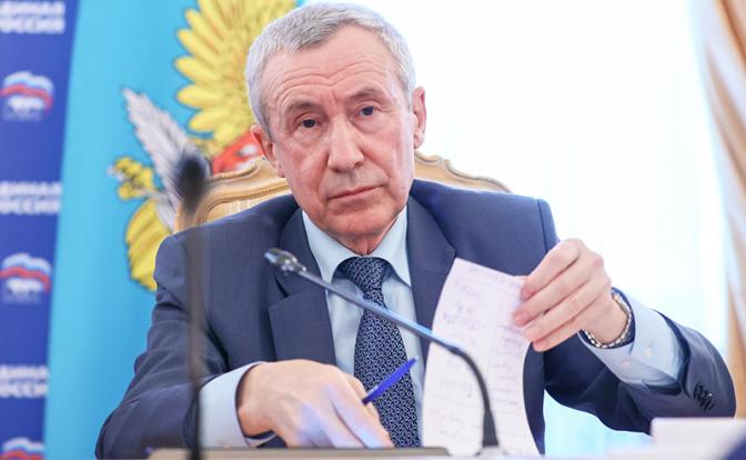 На фото: заместитель председателя комитета Совета Федерации по международным делам Андрей Климов.