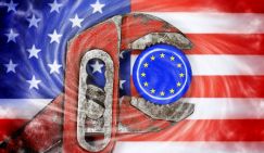 ЕС в ласковых цепях США