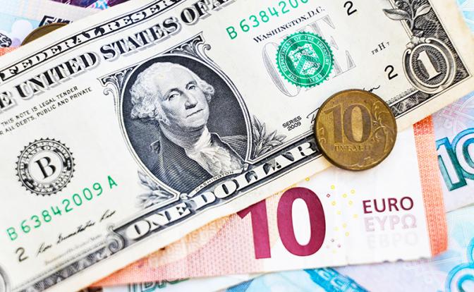 Курс валют сегодня: доллар и евро выросли на открытии торгов