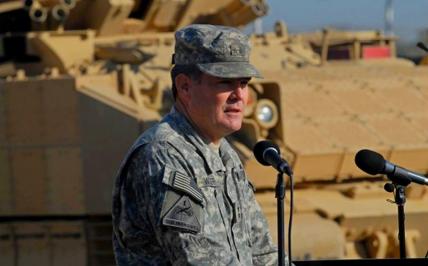 На фото: генерал-лейтенант армии США в отставке Терри Вольф