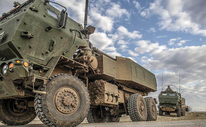 На фото: ракетный комплекс M142 HIMARS