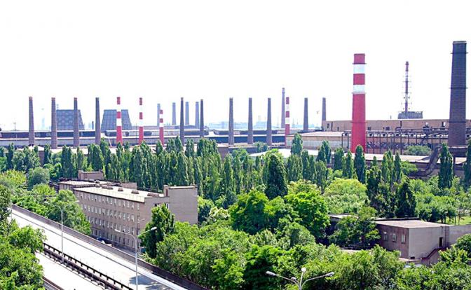 На фото: вид на металлургический комбинат "Криворожсталь".