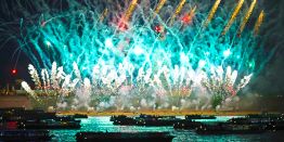 Два часа сумасшедшей красоты: Небо над Петербургом озарил свет Фестиваля огня. ФОТО