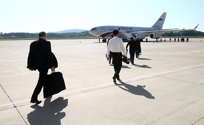 На фото: самолет министра иностранных дел РФ Сергея Лаврова (архивное фото).