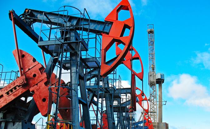 $300 за баррель: Эмбарго на русскую нефть вгоняет Европу в кому