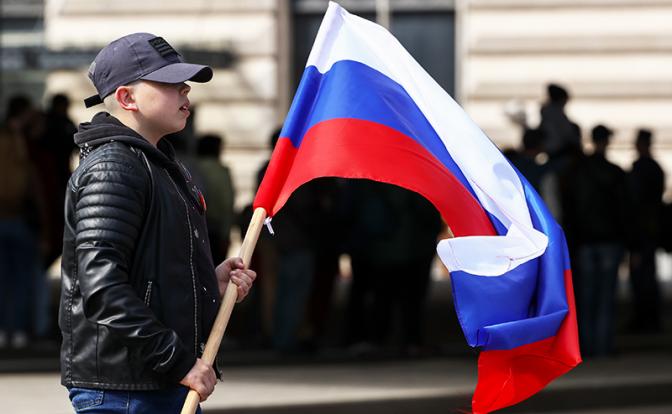 Социологи узнали, сколько в России патриотов