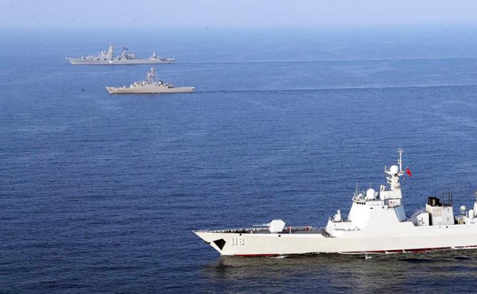 На фото: военно-морские учения Ирана, России и Китая(архивное фото)