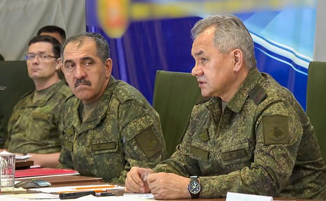 На фото: министр обороны РФ Сергей Шойгу (на первом плане), 2022