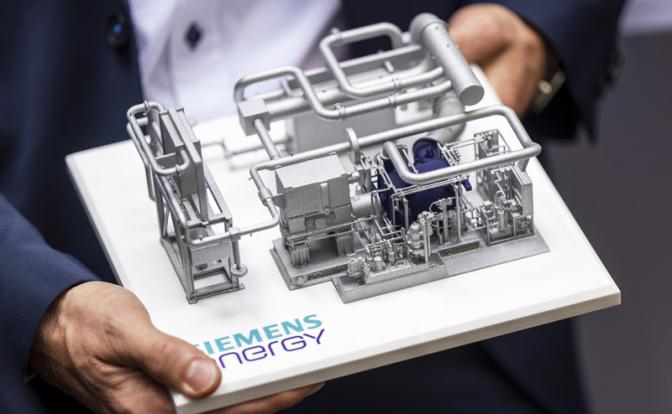 «Никто не может внятно объяснить»: Лавров о скандале с турбинами Siemens