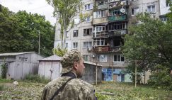 Фергюсон: Вашингтон осенью начнет раздел Украины, Зеленский будет плакать, а потом сбежит