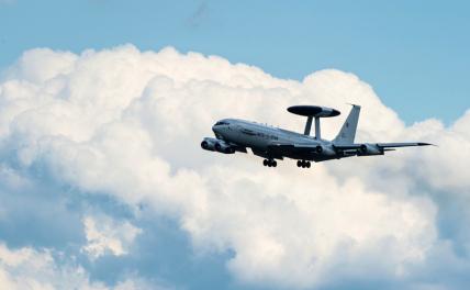 En la foto: sistema aerotransportado de alerta temprana y control (AWACS) AWACS