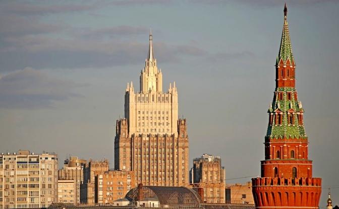 На фото: здание МИД РФ в Москве