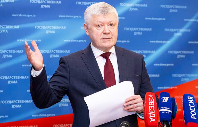 На фото: председатель комитета Госдумы по безопасности и противодействию коррупции Василий Пискарев.