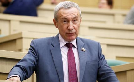 На фото: глава комиссии по защите государственного суверенитета верхней палаты российского парламента Андрей Климов.