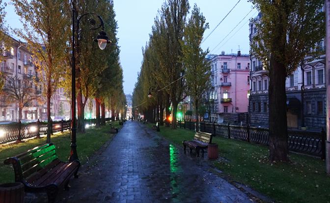 В Киеве начались экстренные отключения света