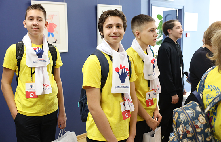  Александр Иванишин