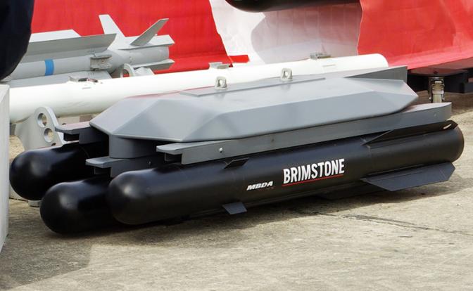 На фото: ракеты Brimstone на подвесной консоли