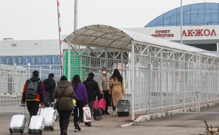 "Мобилизовавшихся за рубеж" грозят наказать удаленным рублем