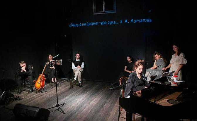 «Вместе теплее»: Театр «Мастерских» зовет москвичей на стихи, музыку и горячий чай