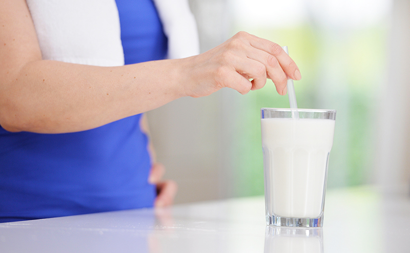 Врач рассказала о симптомах, указывающих на непереносимость лактозы ...