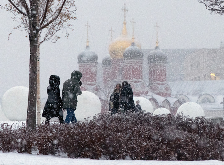 Фотосессия в Зарядье зимой на природе