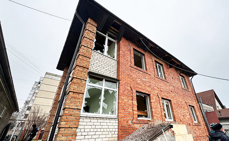 Есть жертвы: Выяснились подробности обстрела Белгородской области ...
