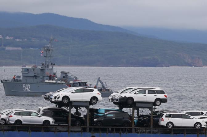 На фото: вид на Владивостокский морской торговый порт (ПАО "ВМТП")