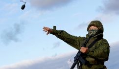 Луганск: «Нам сдаваться в плен нельзя», лучшая «подруга» бойца - граната