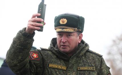 На фото: генерал-полковник Александр Лапин