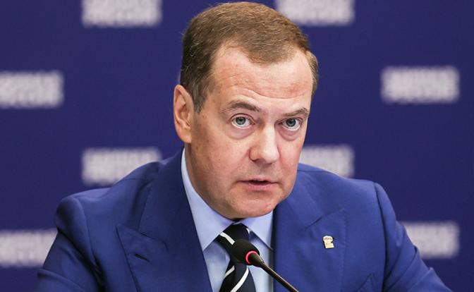 На фото: заместитель председателя Совета безопасности РФ Дмитрий Медведев
