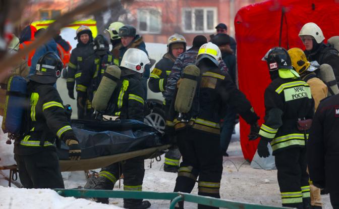 Число погибших при взрыве газа в доме Новосибирска увеличилось